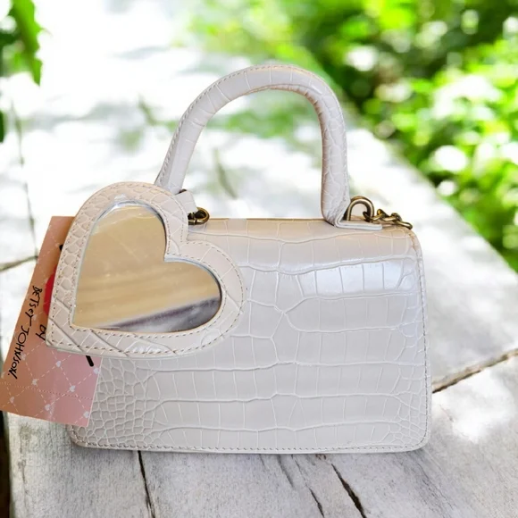 NEW Betsey Johnson Cream Heart-Embellished Handbag With Shoulder Strap 8"x5"x3" - Picture 2 of 6